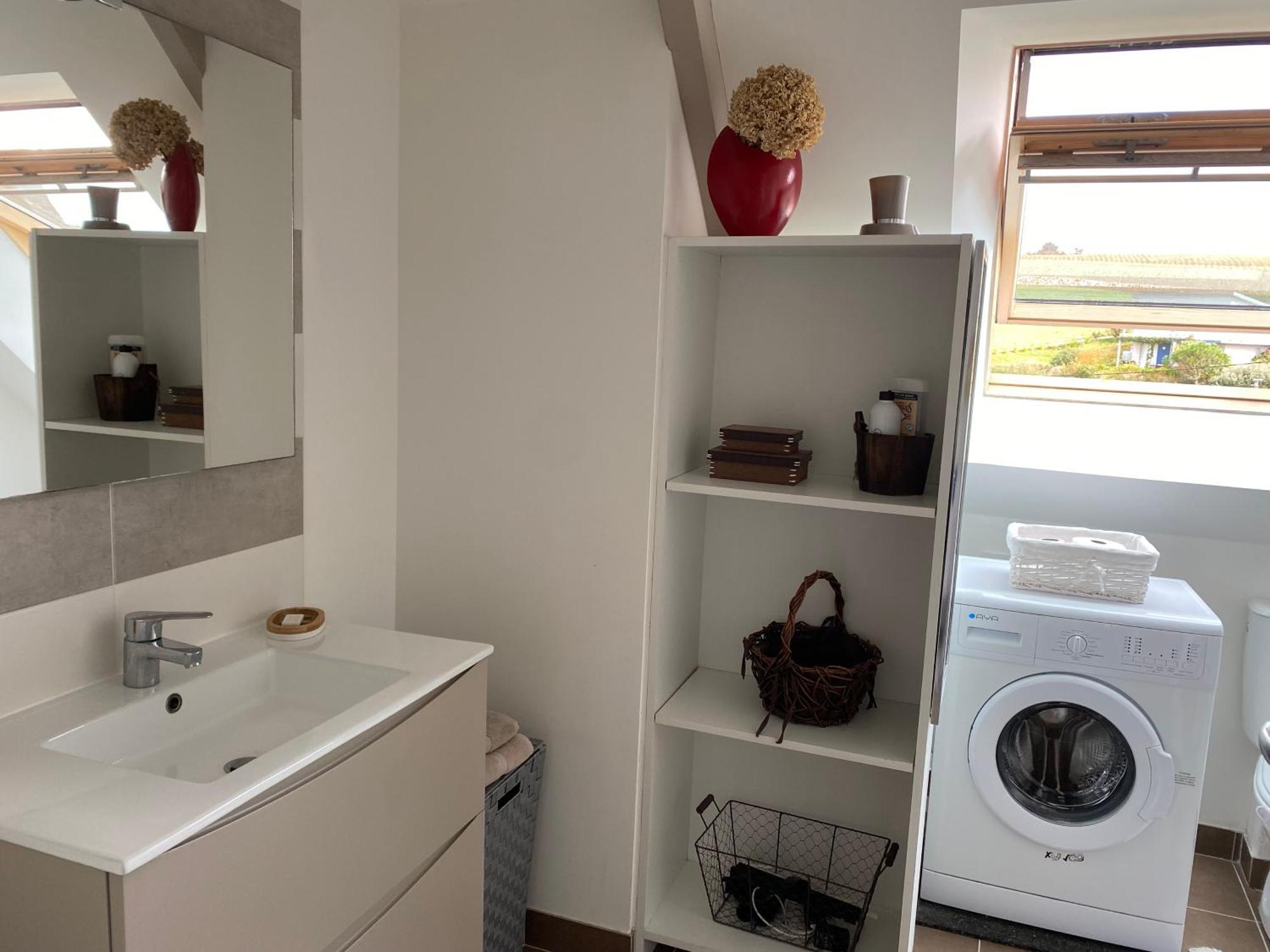 Appartement Lestrevet, les pieds dans l eau à Plomodiern Extérieur photo