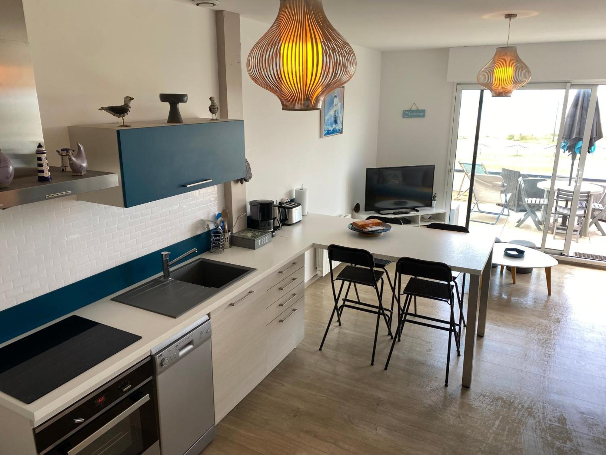 Appartement Lestrevet, les pieds dans l eau à Plomodiern Extérieur photo